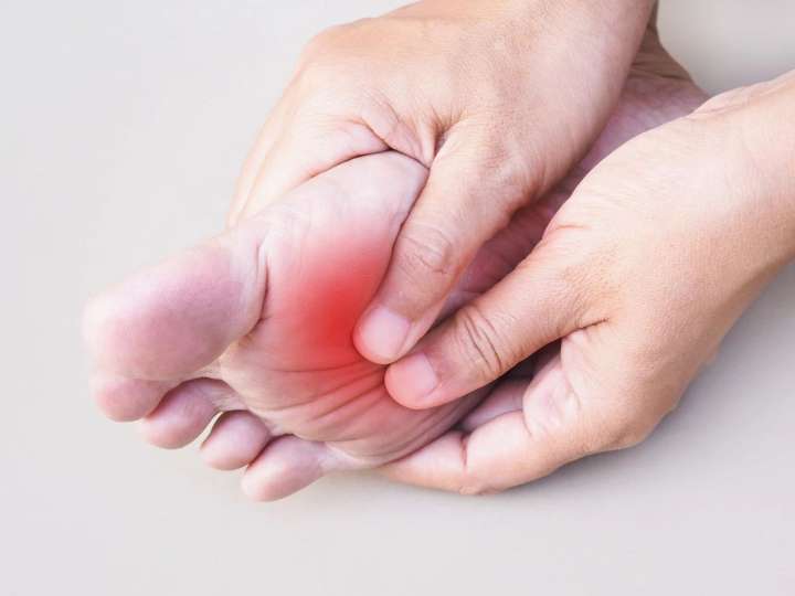 足脊健康说 | APTA推荐的足底筋膜炎保守干预新手段——矫形鞋垫