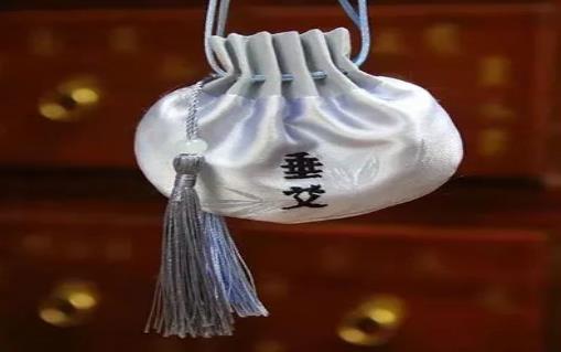 【香囊蚊帐】――顶有中医特色的蚊帐