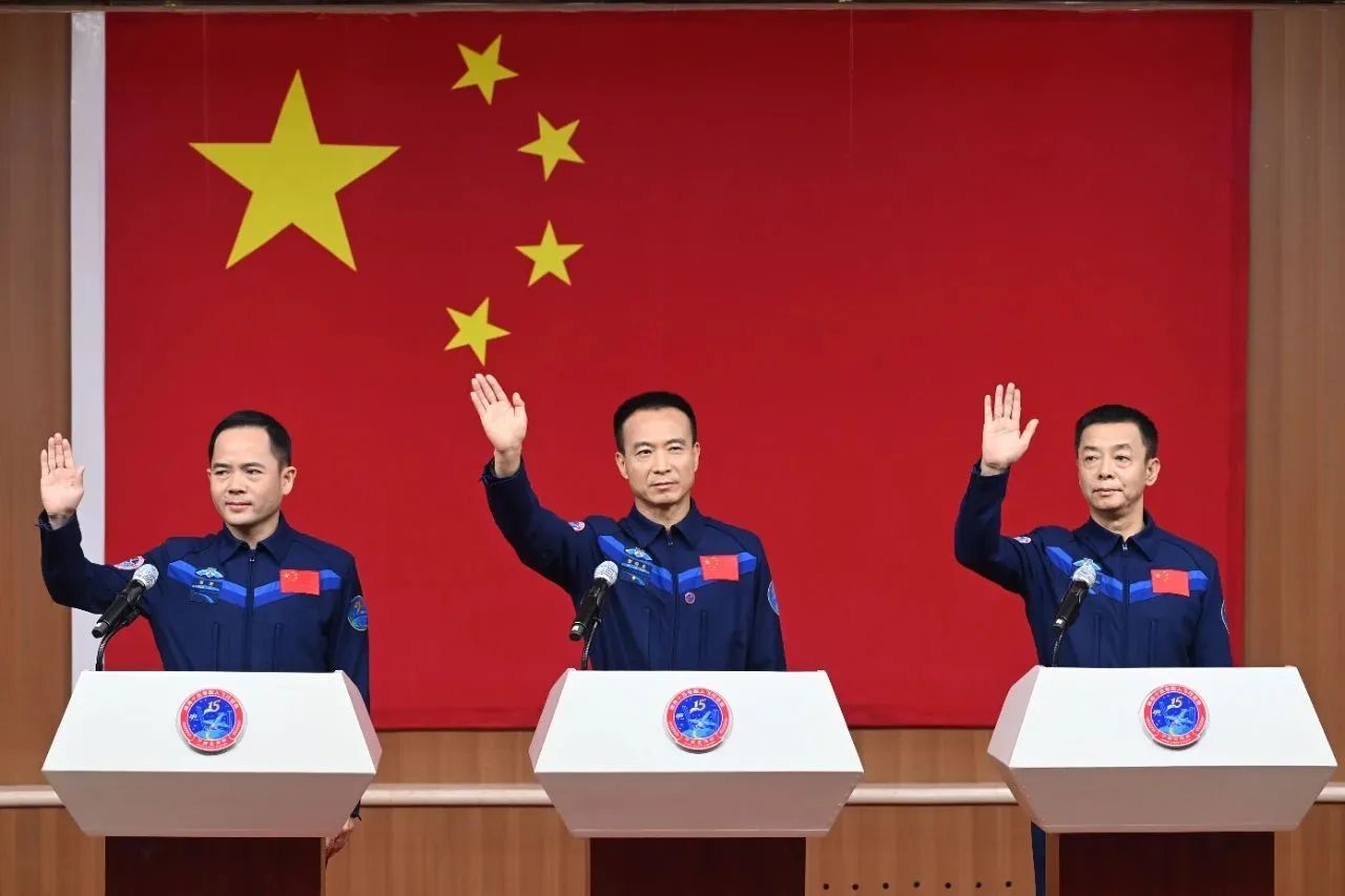 胸怀大局、迎难而上、有你有我、共创未来
