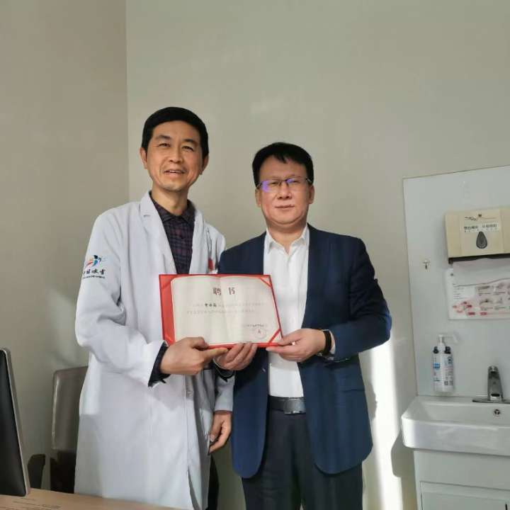 著名儿童骨科专家、原北京儿童医院骨科李承鑫主任医师正式加盟德尔康尼并担任小儿骨科主任 引领我院小儿骨科专业发展壮大