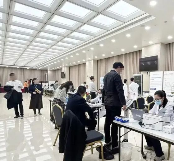 我院运动机能评估团队走进中煤集团总部，开展三八节女性健康关怀活动