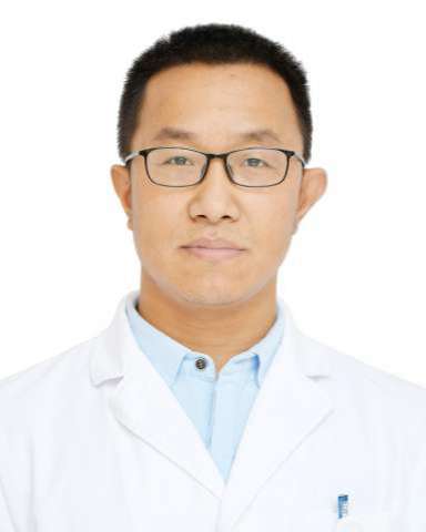 张洪鑫