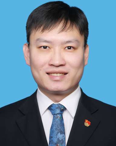 张晨